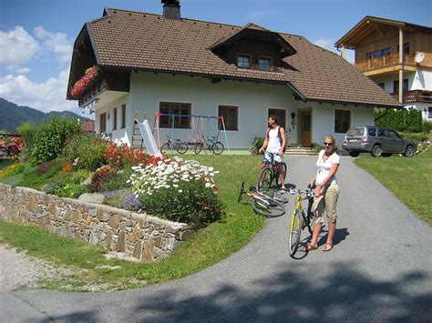 Its surroundings comprise mostly summer and weekend houses, which have mixed with the. Unser Haus | Haus Winkler - Ferienwohnungen am Weissensee