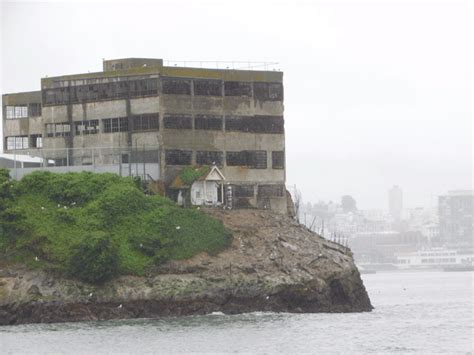 The Corner Of Alcatraz Island 3d Effect  On Imgur