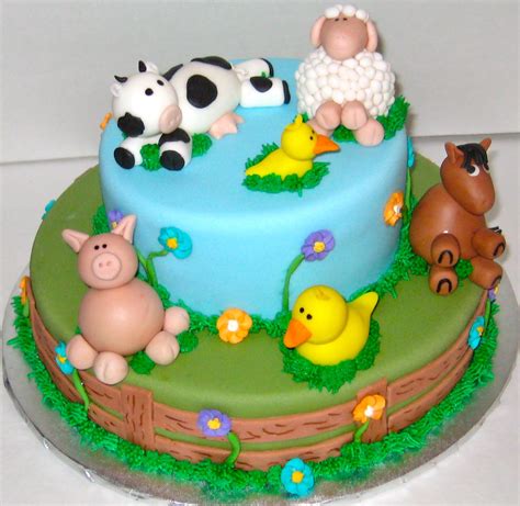 Farm Animal Cake Animals Made Out Of Fondant Farm Animal Cakes