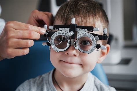Whats The Right Age For Your Childs First Eye Exam The Answer May