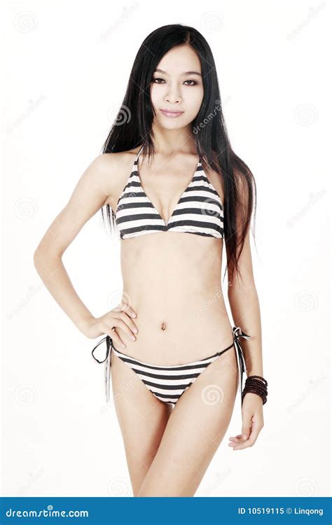 Aziatisch Bikinimeisje Stock Afbeelding Image Of Dame