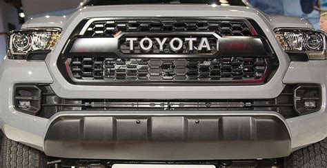 Toyota Tacoma 2017 Front Bumper