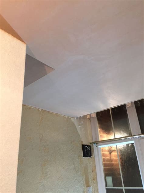 Plastering works will be done in high quality if a ceiling surface is properly prepared, materials are correctly selected. Insulated and boarded ceiling, curved landing ceiling ...