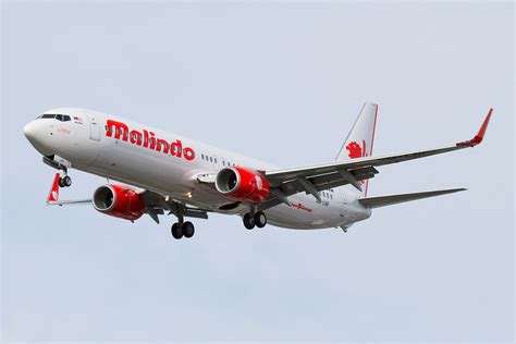 Hand (carry on or cabin) and checked in luggage rules mentioned here. 9M-LNF | Malindo Air Boeing 737-900ER | Russell Hill | Flickr