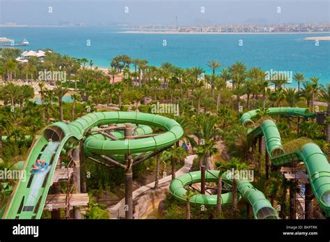Aquaventure Water Park Atlantis Dubai Stock Photo Alamy