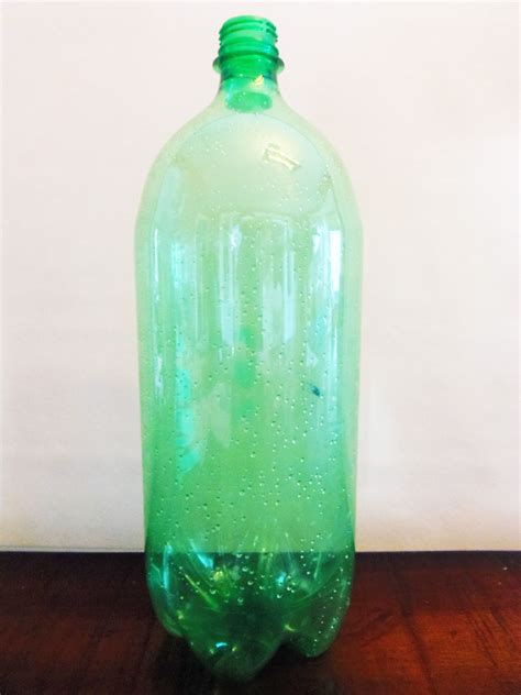 Follow These Steps To Make A Wasp Trap Out Of A Soda Bottle Pictures Are Included So It S Easy