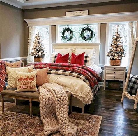 Top 10 Christmas Bedroom Ideas For Prepare Christmas Celebration