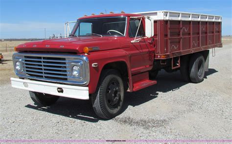 1972 Ford F600 Grain Truck In Ponca City Ok Item I7473 Sold Purple