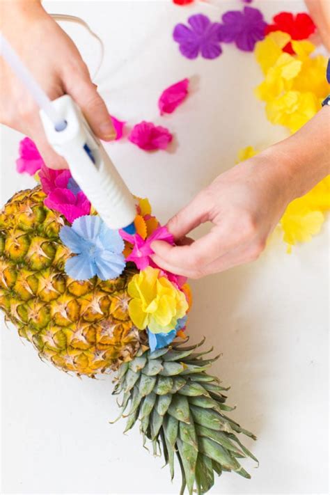 Diy Floral Pineapple Centerpiece — Sugar And Cloth