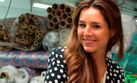 Esta chica es famosa por ser la hija de un gran empresario que es la vida de esta chica ha sido muy fascinante ya que la práctica de sus primeros tatuajes fue desde la. Candelaria Tinelli antes y después: Así ha sido la ...