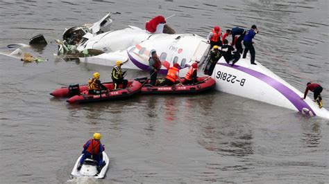 Transasia Plane Crashes Into Taiwan River More Than A Dozen Dead Mpr