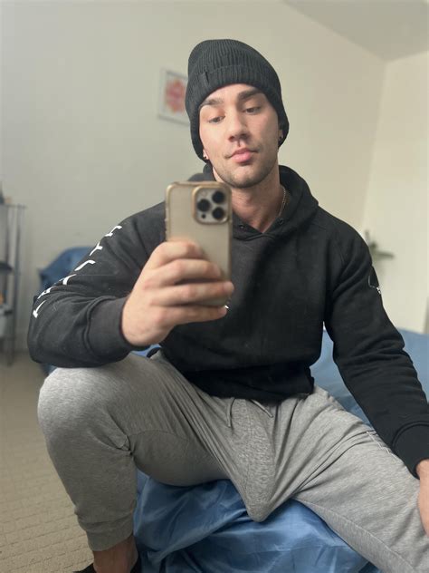 How much do you like grey now? : r/freeballing