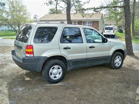 Purchase Used 2003 Ford Escape Xls Sport Utility 4 Door 30l In