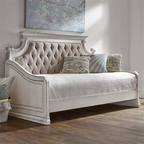 Maximize a small room without sacrificing style when you place this elegant knightsbrdige daybed from inspire q artisan. Liberty Furniture Magnolia Manor Twin Daybed with Tufted ...
