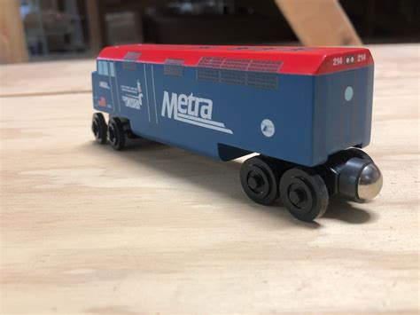 Metra Blue Operation Lifesaver F 40 Engine Toy Train By Whittle Shortl