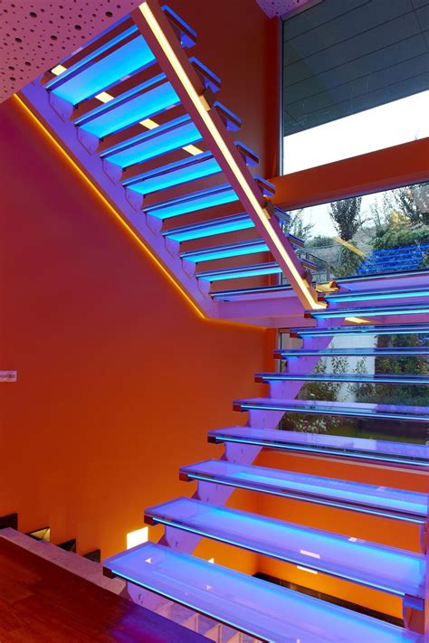 Bueatiful Stairs Lighting Derun Led