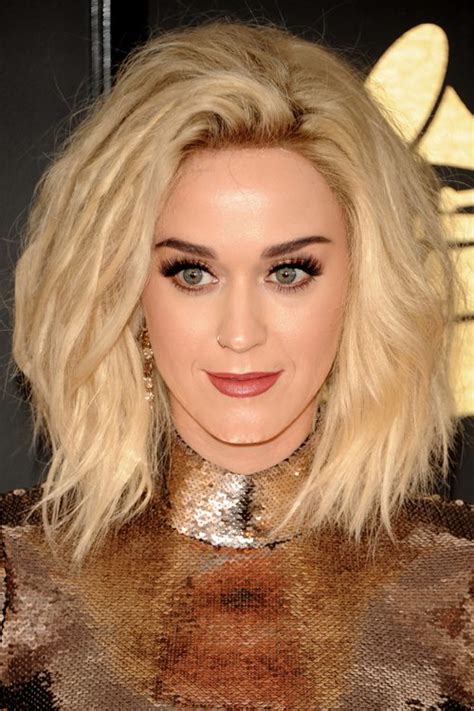 Katy Perry Wavy Platinum Blonde Bob Choppy Layers