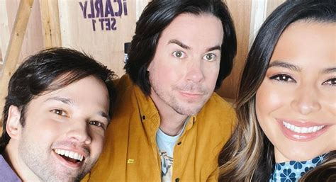 Nickalive Nathan Kress Reveals What ‘icarly Reboot Is About Teases