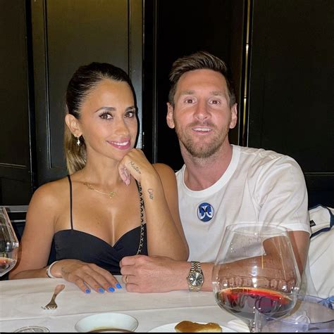 lionel messi and wife antonella smiling again on night out in paris football españa