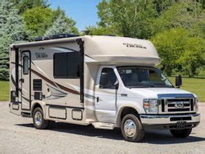 For trips near or far, crews big or small, there's a number of sleeping configurations to choose from in the precept. Best Compact Class C Motorhomes | Scenic Pathways