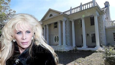 mafia daughter victoria gotti s mansion foreclosed after fbi raid