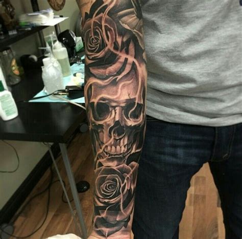 4.5 out of 5 stars. a very charming skull | Skull sleeve tattoos, Skull rose ...