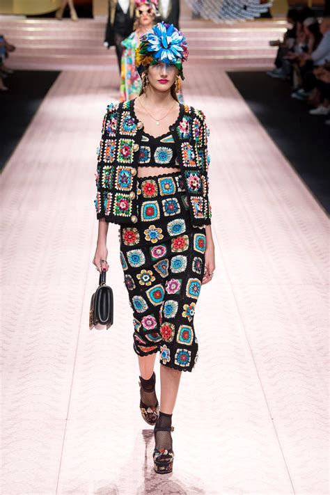 Dolce And Gabbana Spring 2019 Ready To Wear Fashion Show Collection See