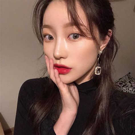 Korean Ulzzang Ulzzang Girl Asia Girl Hoop Earrings Female Makeup