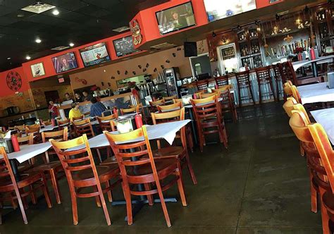 Review San Antonios Smashin Crab Seafood Restaurant Finds Success