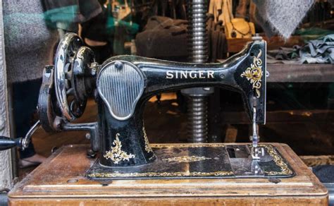Check out our singer sewing machine selection for the very best in unique or custom, handmade pieces from our товары для рукоделия shops. Antique Singer Sewing Machine Value | LoveToKnow