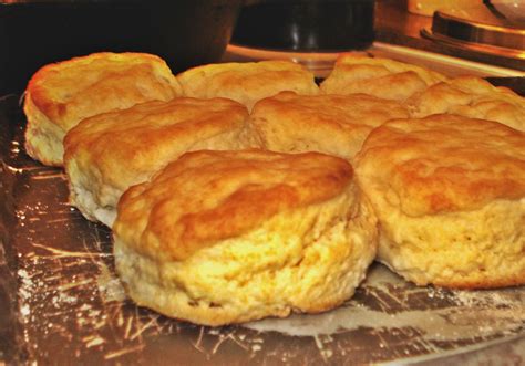 crusty buttermilk biscuits recipe — dishmaps