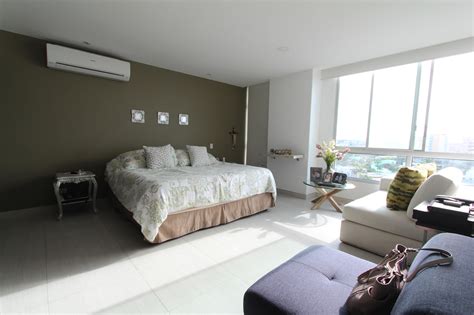 Beautiful Large Three Bedroom Condo Directly On The Beach In Manta