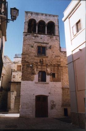 Nuestra vivienda se encuentra dentro de la provincia andaluza de málaga, en la que vas a poder disfrutar de las mejores vistas de la zona de ronda. La casa torre