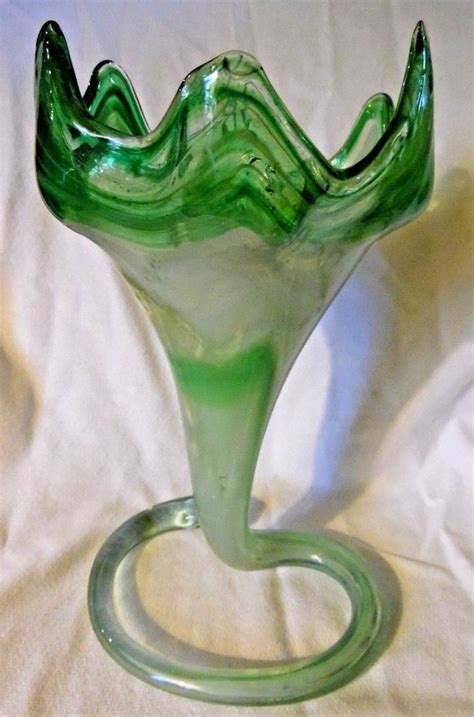 Vtg Murano Green Art Glass Trumpet Vase Hand Blown Swirl Coiled