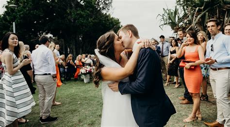 Just Married Lauren And Mikes Beach Byron Bay Wedding Cloud Catcher