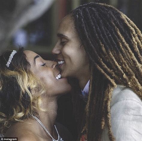 Brittney Griner Finalizes Her Divorce From Glory Johnson Daily Mail