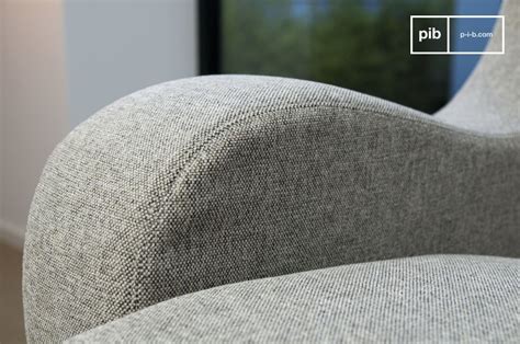 Um bequem und komfortabel zu sitzen, solltest du pro person mindestens 60 bis 70 cm sitzfläche einrechnen. Dreisitzer-Sofa Genève - Großes geschwungenes Sofa | pib