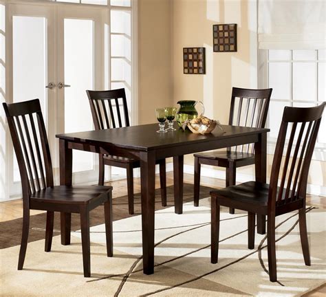 Ashley Furniture Hyland 5-Piece Dining Set with Rectangular Table and 4