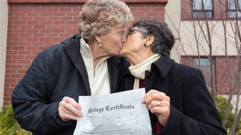 Us Supreme Court To Review Californias Gay Marriage Ban Cbc News