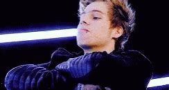 Luke Hemmings Sos Gif Luke Hemmings Sos Serious Discover Share Gifs