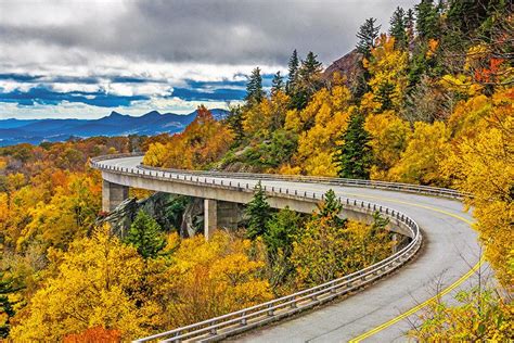 The 21 Best Places In North America To See Fall Leaves Fall Foliage