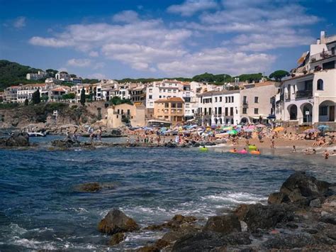 Girona And Costa Brava Day Trip From Barcelona On The Go Tours