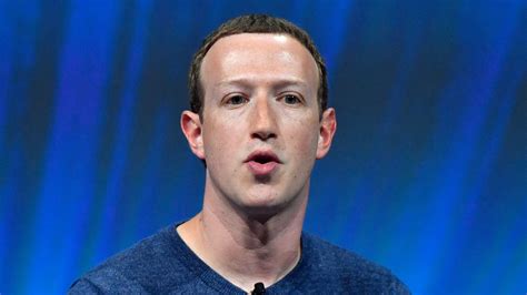 Facebooks Zuckerberg Says He Is Not Considering Resigning