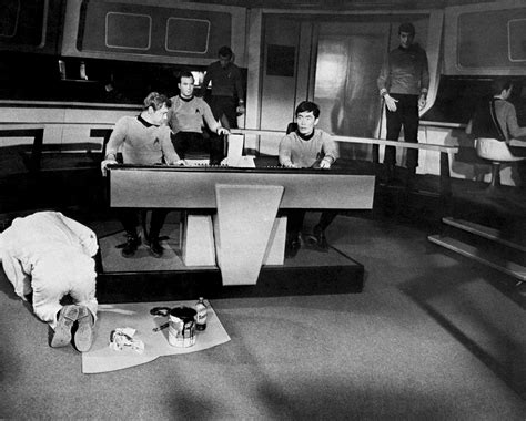 16 Awesome Behind The Scenes Photos From The Set Of Star Trek