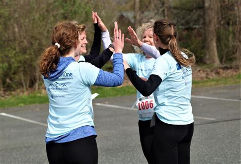 Photos Womens Day 5k Race On Mothers Day In Pittsfield Multimedia