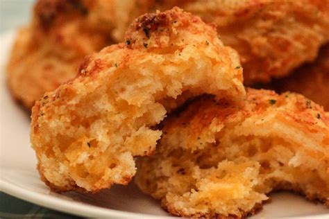 Last updated jul 17, 2021. Red Lobster Biscuit Recipe - The Watering Mouth