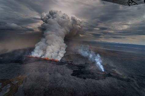 Look At These Incredible Close Ups Of A Volcanic Eruption In Iceland