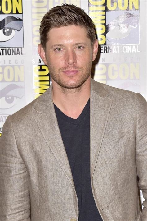 Woman Kisses Jensen Ackles And Supernatural Fans Say It Crossed The Line What Do You Think