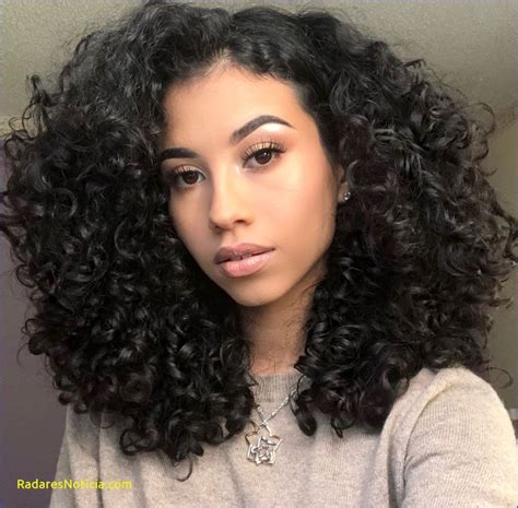 See pictures of the hottest hairstyles, haircuts and colors of 2021. Big Curly Hair Natural Curls 3a 3b Hair type | Natural ...