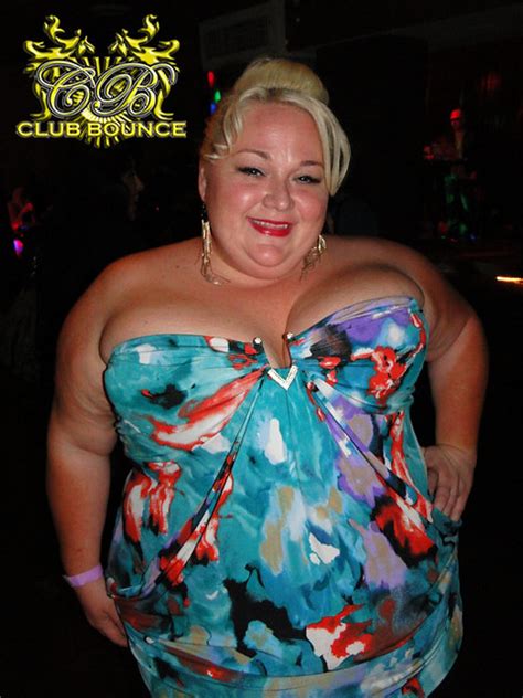 Flickriver Photoset Party Pics Lisa Marie Presents Club Bounce Singlestraffic Light